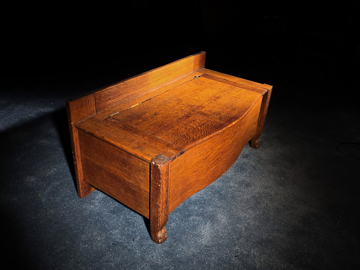 Antique Quarter-Sawn Oak Lift-Top Blanket Chest Bench with Carved Paw Feet