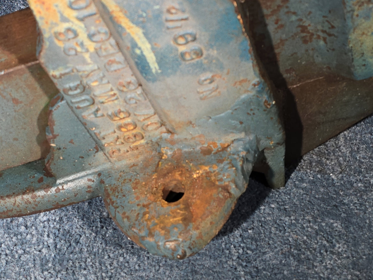 Antique C. Parker Co. No. 89 1/2 Bench Vise, Manufactured by C. Parker Co., Meriden, Connecticut