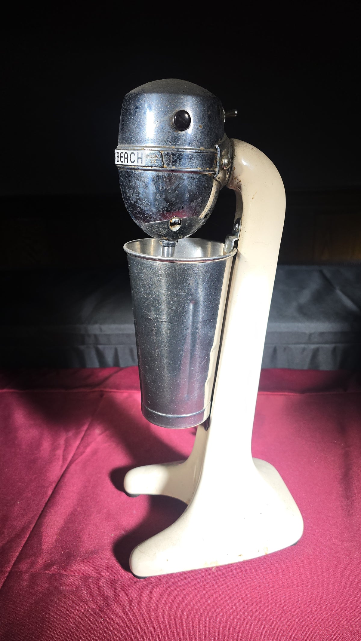 Vintage Hamilton Beach Model 33 Milkshake Mixer with Cup