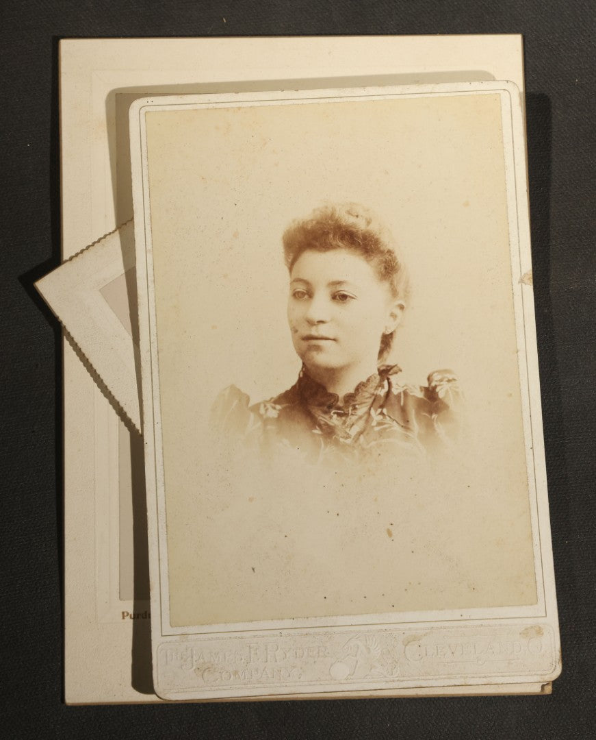 Grouping of 30+ Antique Cabinet Card Photographs of Men, Women, Children, and Families Including Photographers from Oberlin, Ohio, Youngstown, Ohio, West Lafayette, Indiana, Kalamazoo, Michigan, and Detroit, Michigan