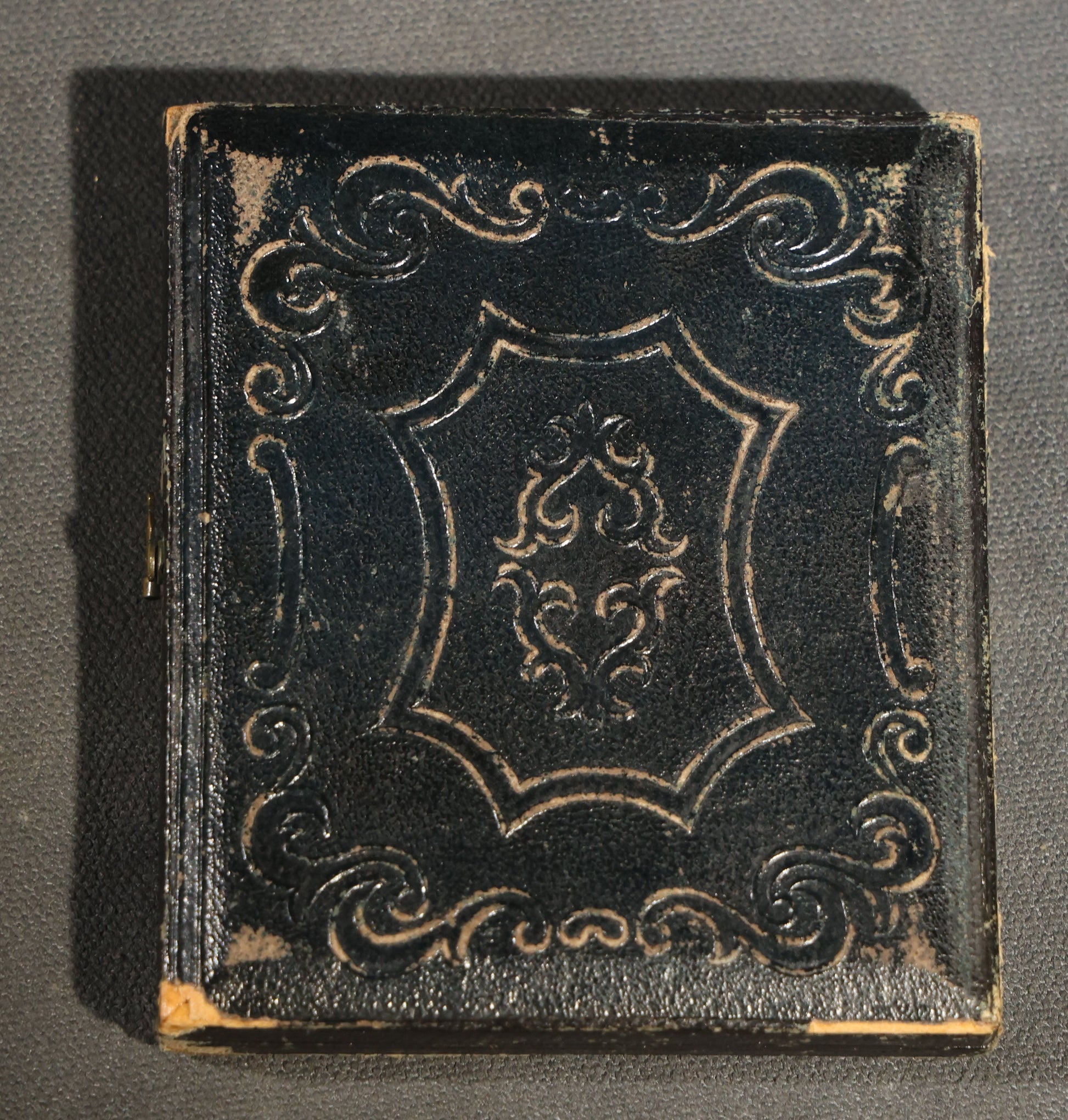 Antique 1/6th Plate Daguerreotype Photograph of an Elderly Woman in a White Bonnet and Dark Dress, Full Intact Leatherette Case