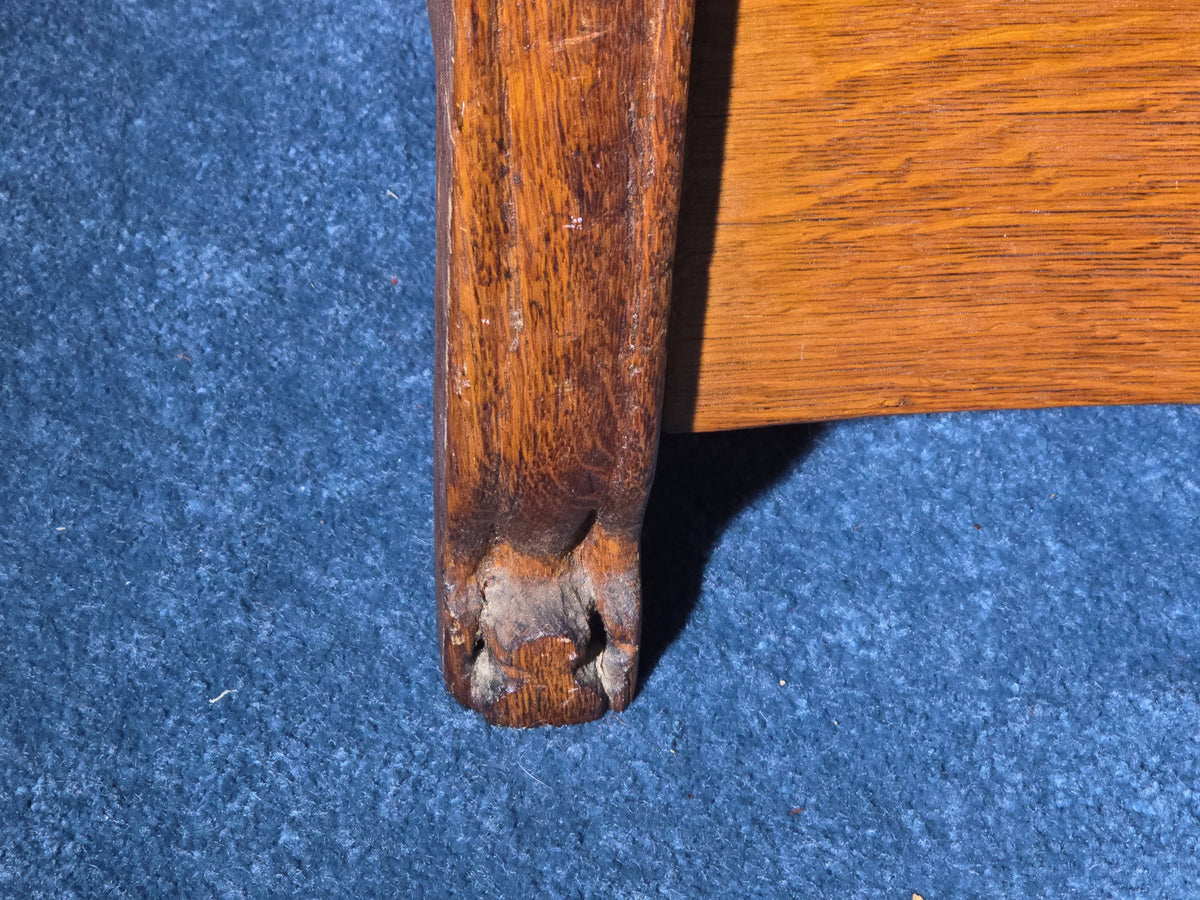 Antique Quarter-Sawn Oak Lift-Top Blanket Chest Bench with Carved Paw Feet