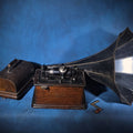 Lot 013 - Antique Edison Standard Phonograph Cylinder Player with Oak Case, Horn, and Crank Key