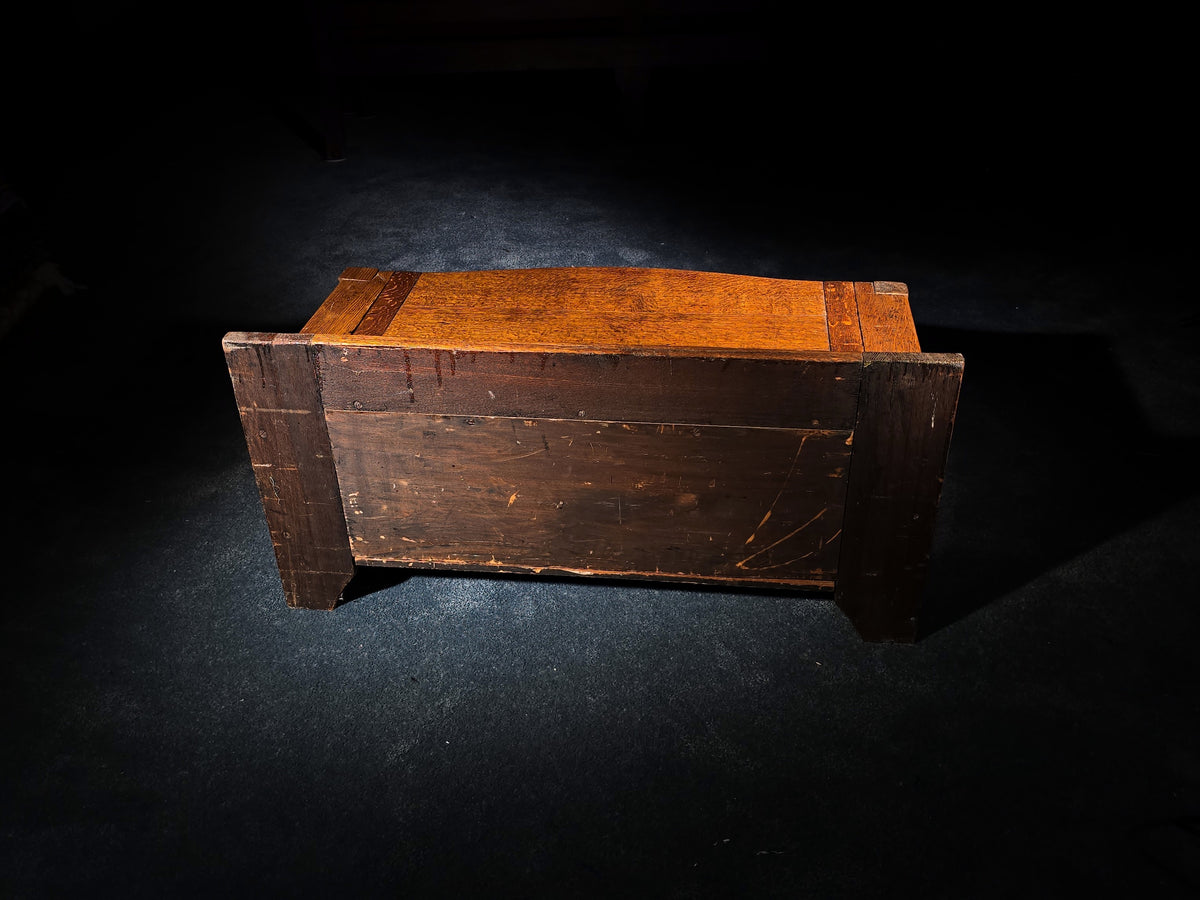 Antique Quarter-Sawn Oak Lift-Top Blanket Chest Bench with Carved Paw Feet
