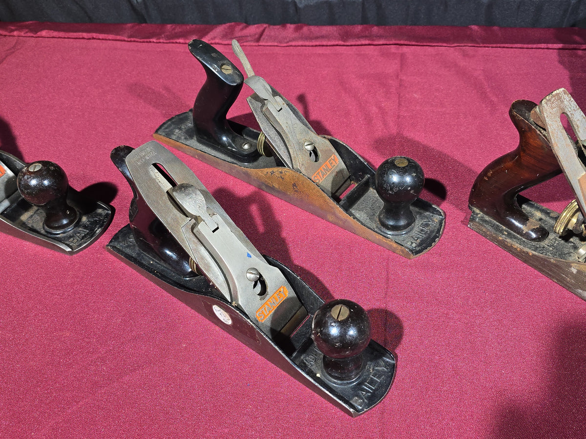 Grouping of Eight Vintage Hand Planes including Stanley No. 5-1/2, No. 5-1/4, No. 5, No. 4, No. 2, and Millers Falls