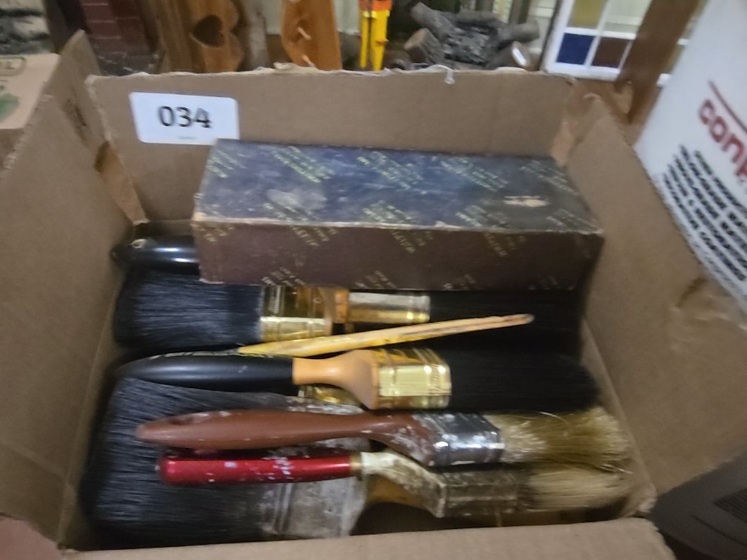 box lot of New Old Stock paint brushes