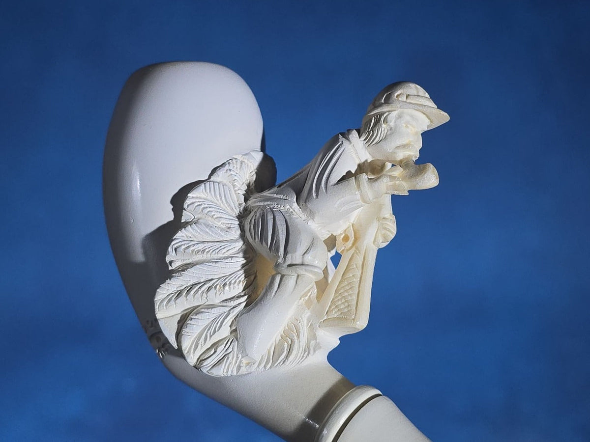 Vintage Carved Meerschaum Pipe with Figural Hunter Smoking a Pipe, in Fitted Case