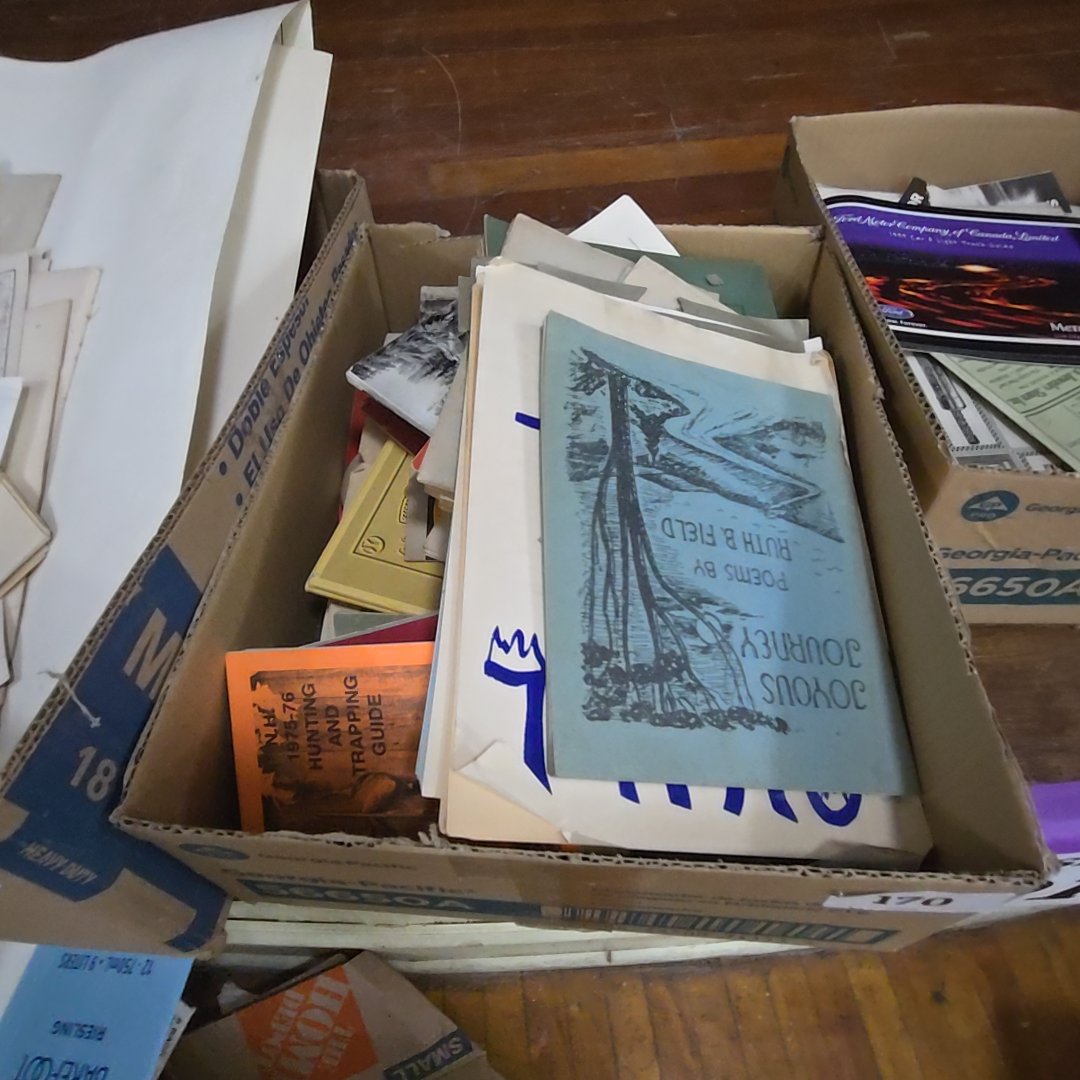 box lot of miscellaneous ephemera and booklets