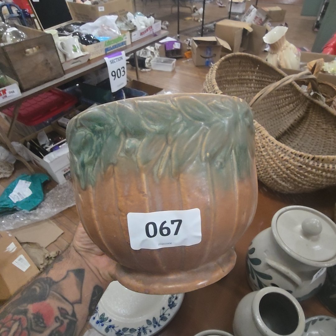 Pottery jardiniere