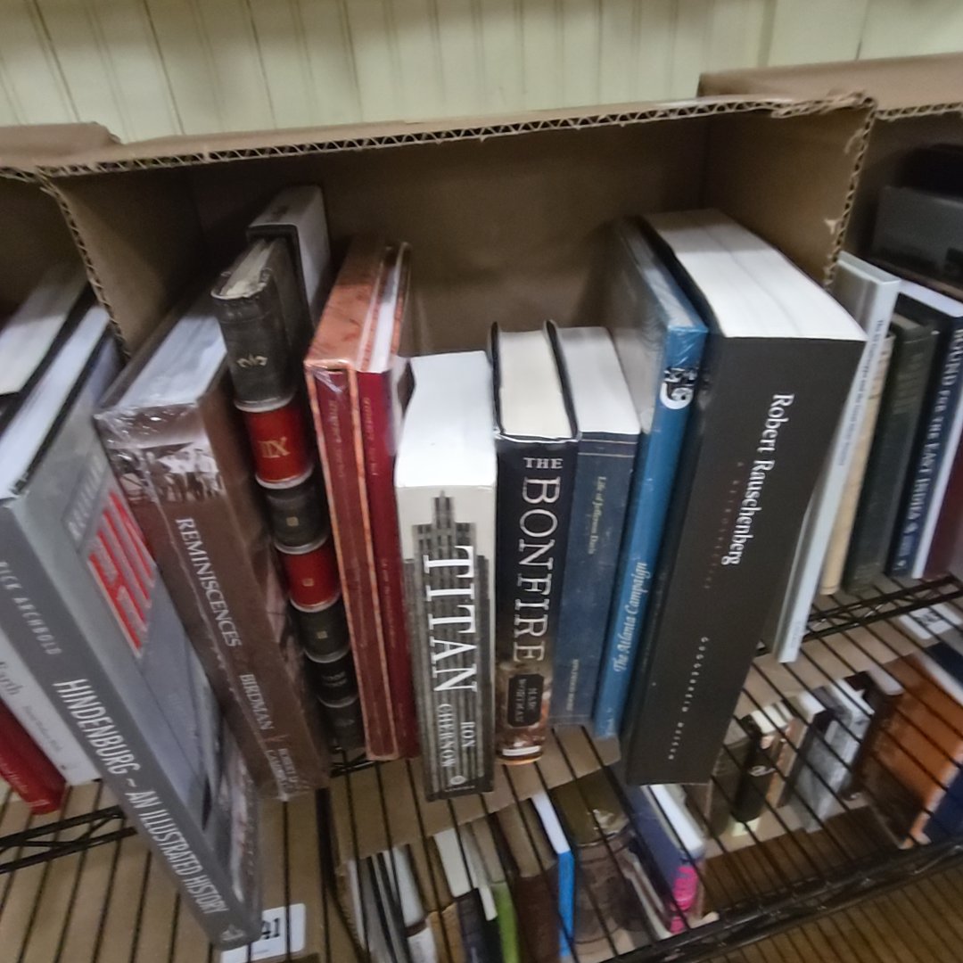 box lot of books, including Guggenheim Museum and more