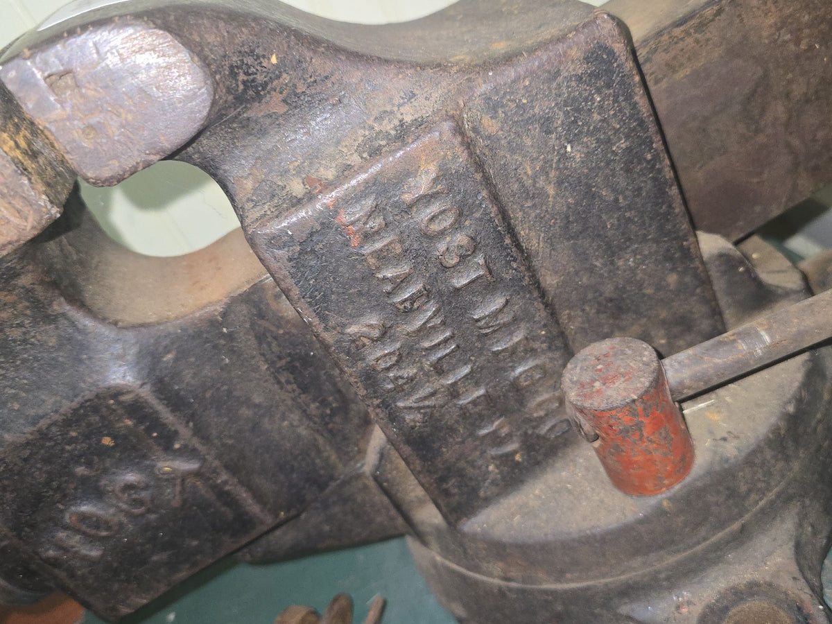 antique Yost Manufacturing Co Vice Meadville Pennsylvania