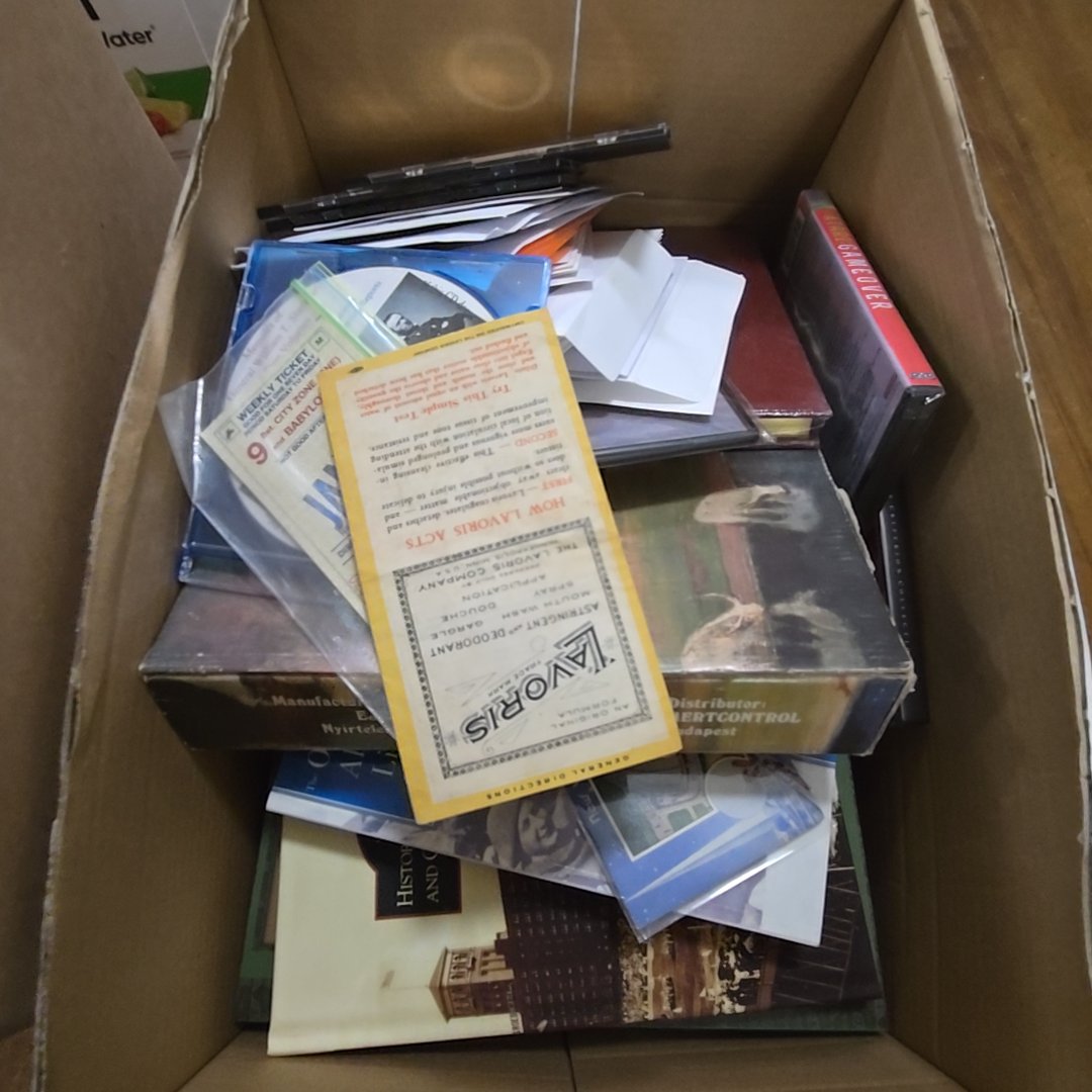 box lot of miscellaneous ephemera