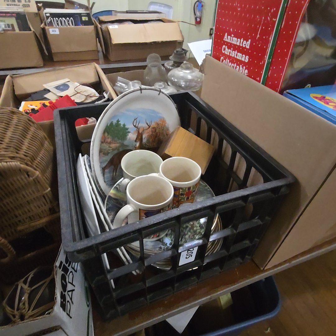 crate lot with plates and mugs