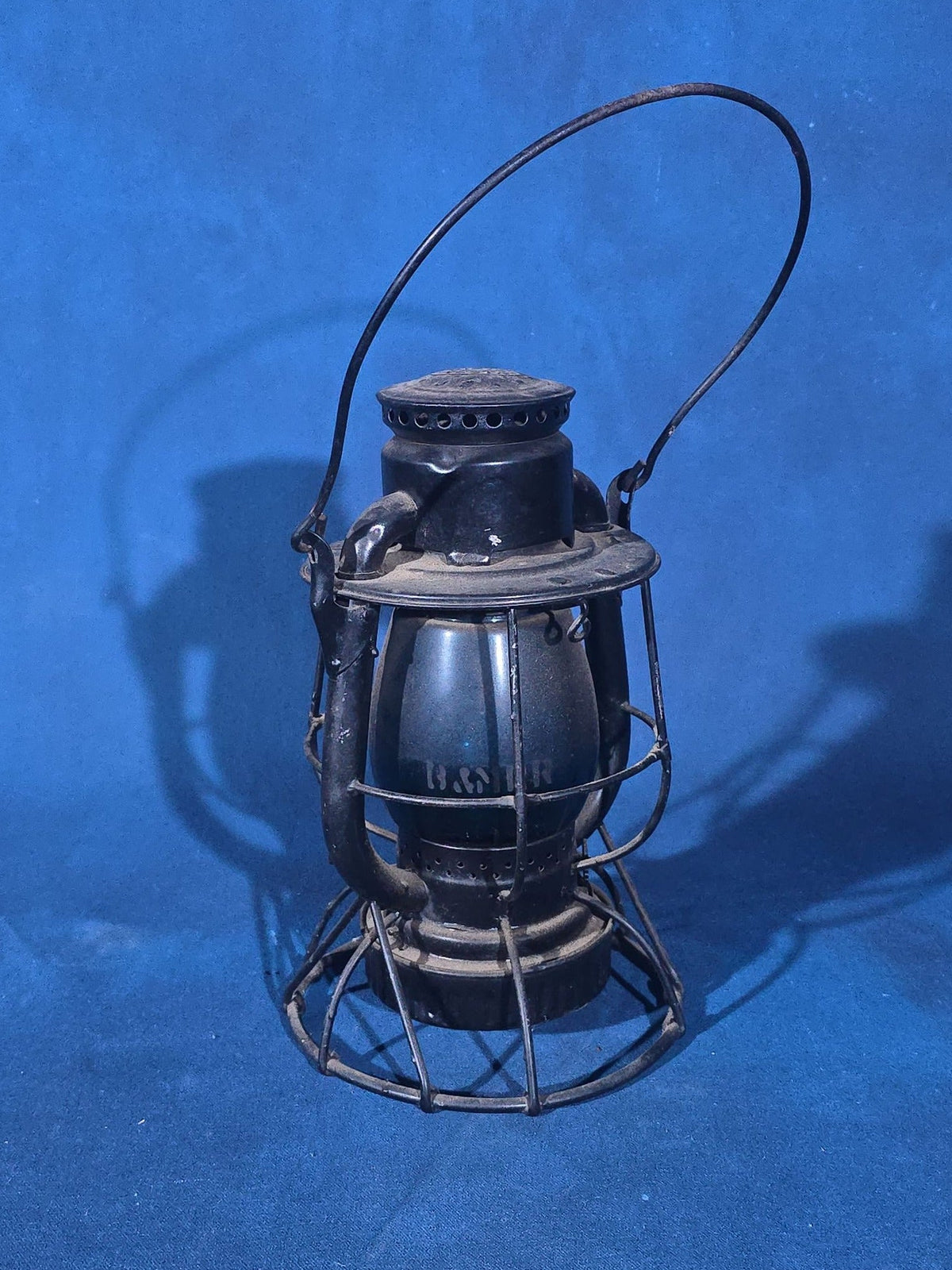 Antique Dietz Vesta Railroad Lantern, New York, U.S.A., Boston and Maine Railroad with Blue Globe