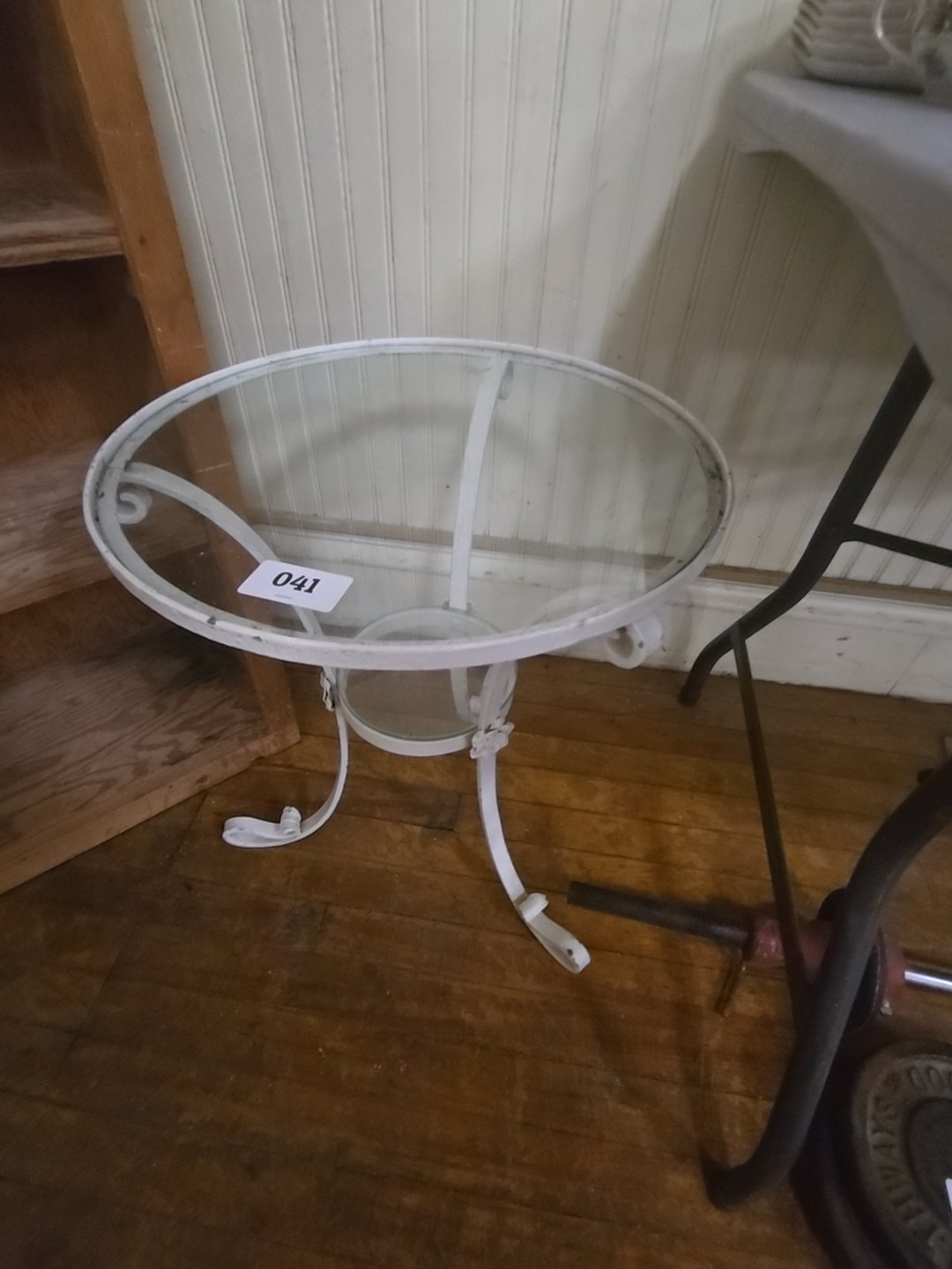 round glass top patio table