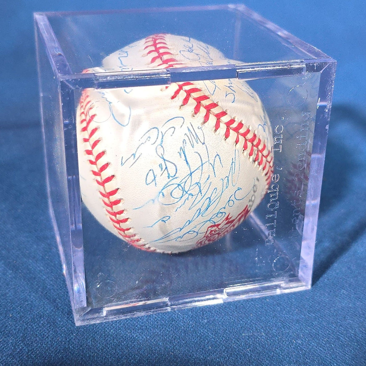 Vintage 1998 New York Yankees Team-Signed Rawlings Official World Series Baseball in BallQube Display Case with Certificate of Authenticity