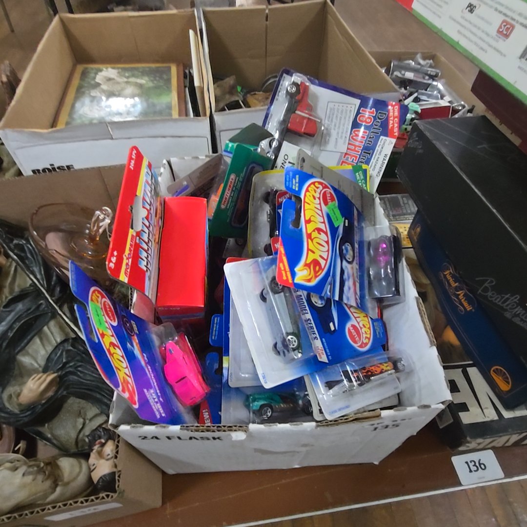 box lot of hot wheels and off brand toy cars