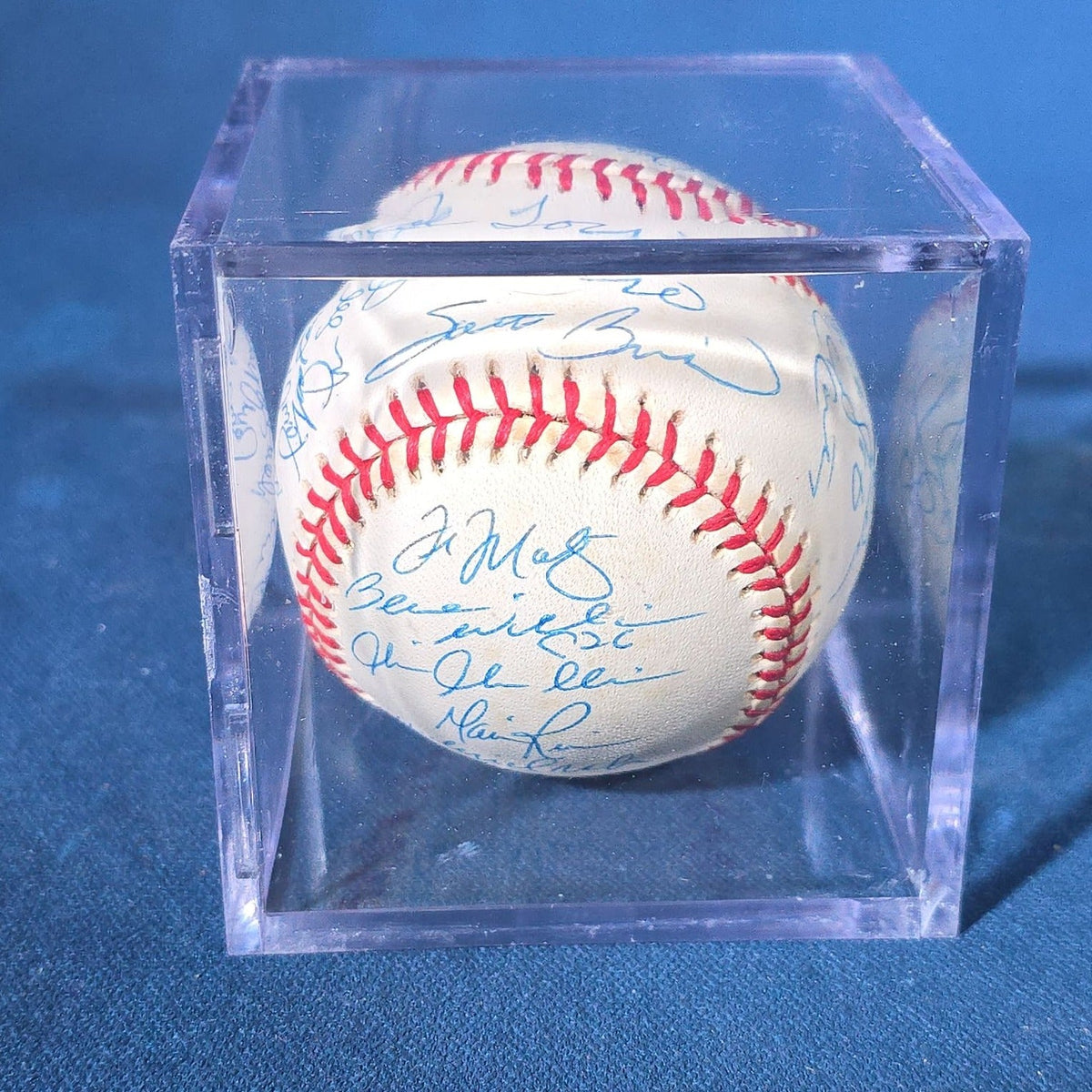 Vintage 1998 New York Yankees Team-Signed Rawlings Official World Series Baseball in BallQube Display Case with Certificate of Authenticity