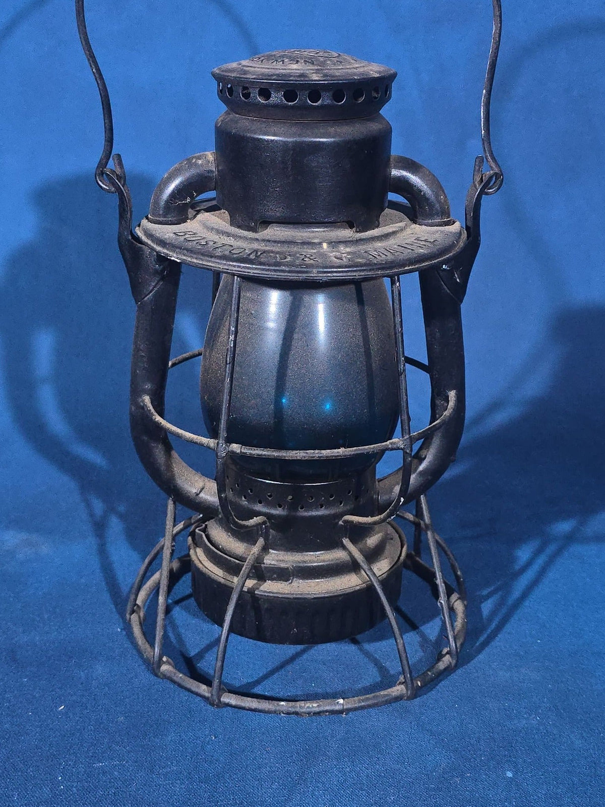 Antique Dietz Vesta Railroad Lantern, New York, U.S.A., Boston and Maine Railroad with Blue Globe