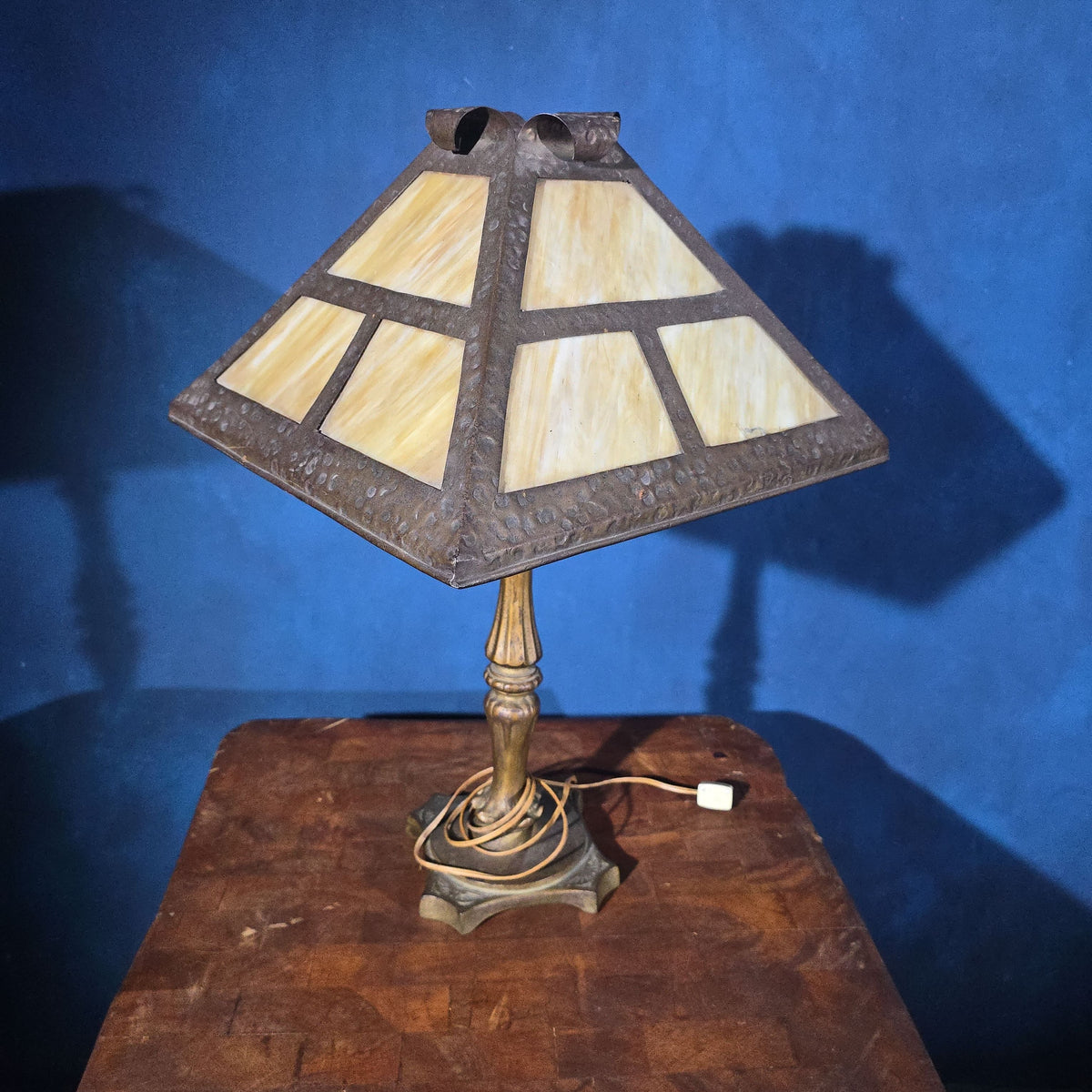 Antique Arts and Crafts Slag Glass Table Lamp with Pyramidal Shade and Cast Metal Base