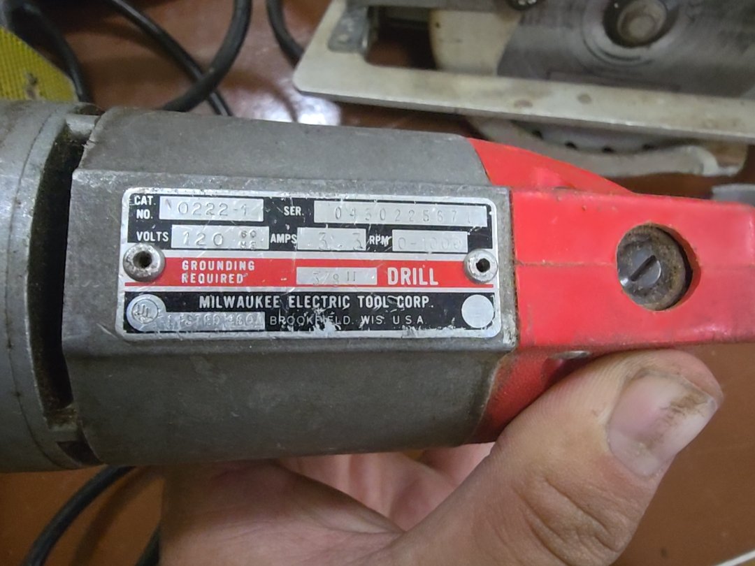 vintage Milwaukee 02222-1 3/8 in drill