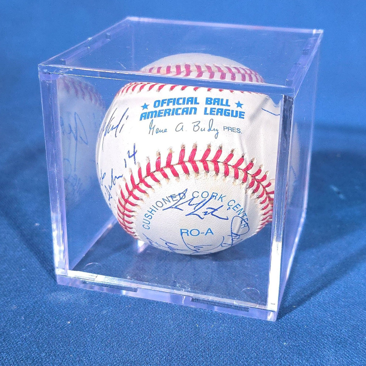 Vintage 1999 New York Yankees Team-Signed Rawlings Official American League Baseball with A & S Sports Certificate of Authenticity