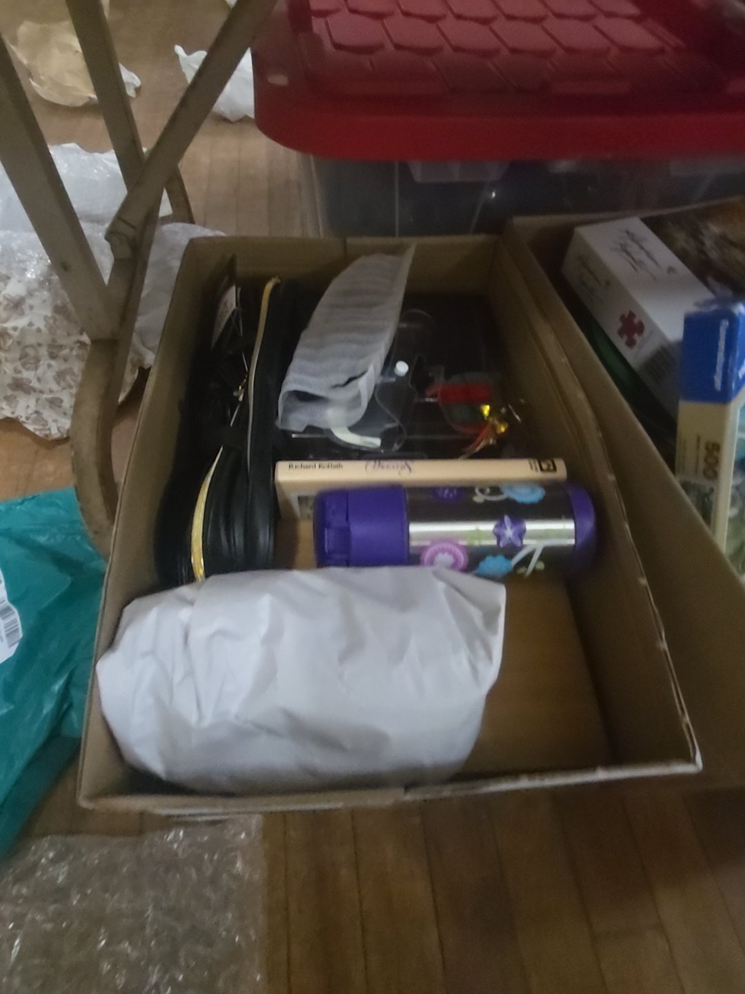 box lot of modern household goods