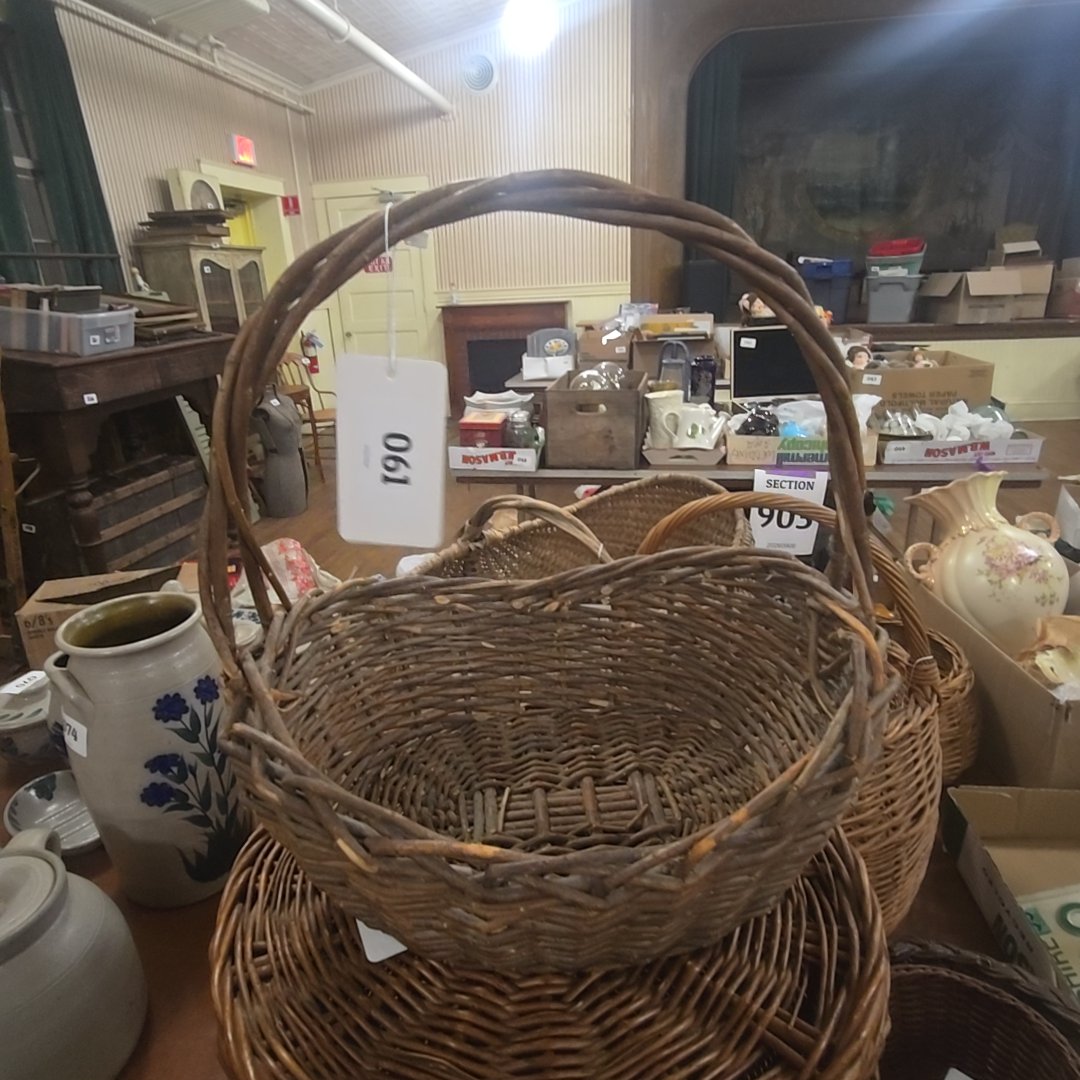 basket with handle