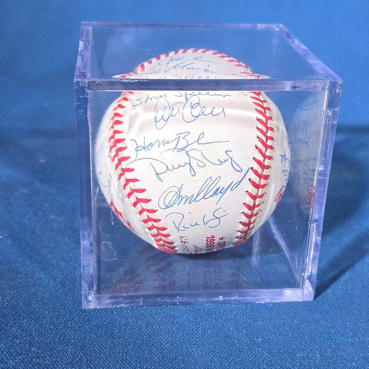 Vintage 1998 New York Yankees Team-Signed Rawlings Official World Series Baseball in BallQube Display Case with Certificate of Authenticity