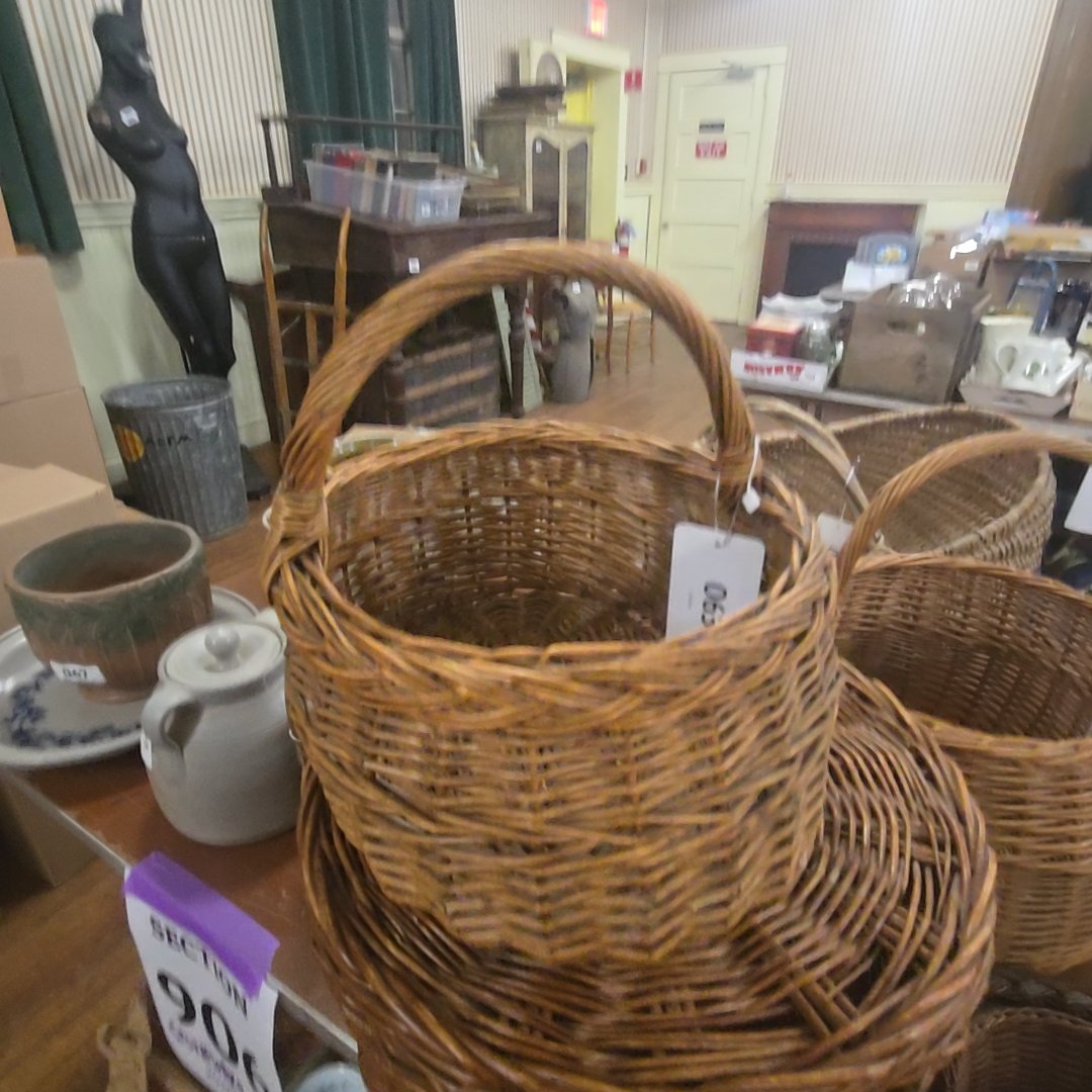 small basket with handle
