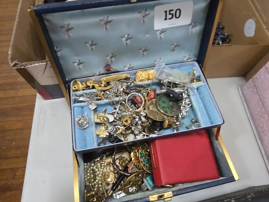 jewelry box with contents