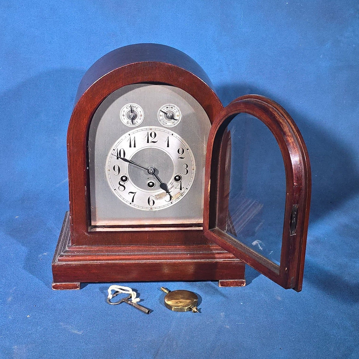 Antique German Mahogany Beehive Mantel Clock with Chime, Manufactured by Junghans, with Key and Pendulum