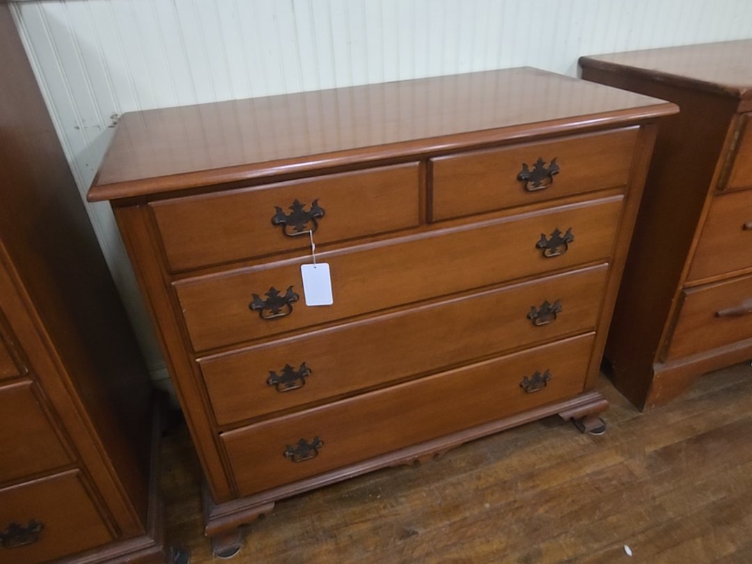 clean modern low chest, 2 over 3 drawers