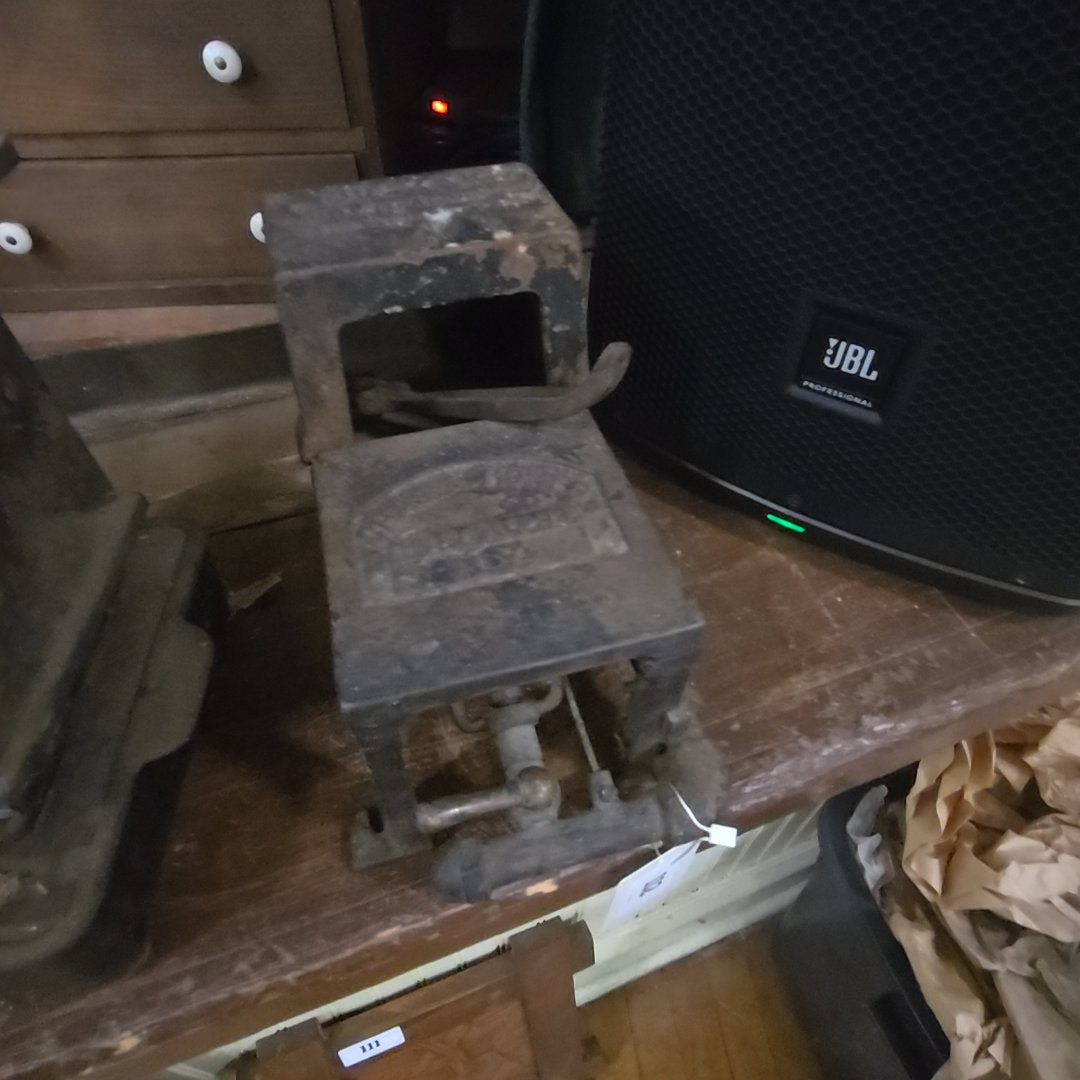antique Chaz a hones buzzer stove