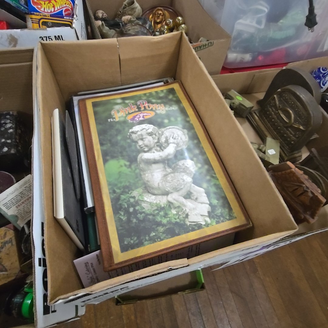 box lot with vintage menus including Pink Pony Restaurant