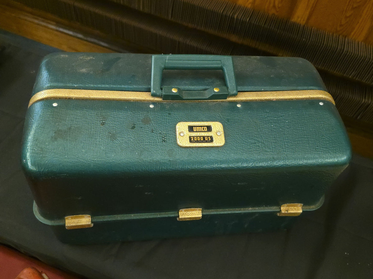 Vintage UMCO 2000 US Seven-Tray Tackle Box with Contents
