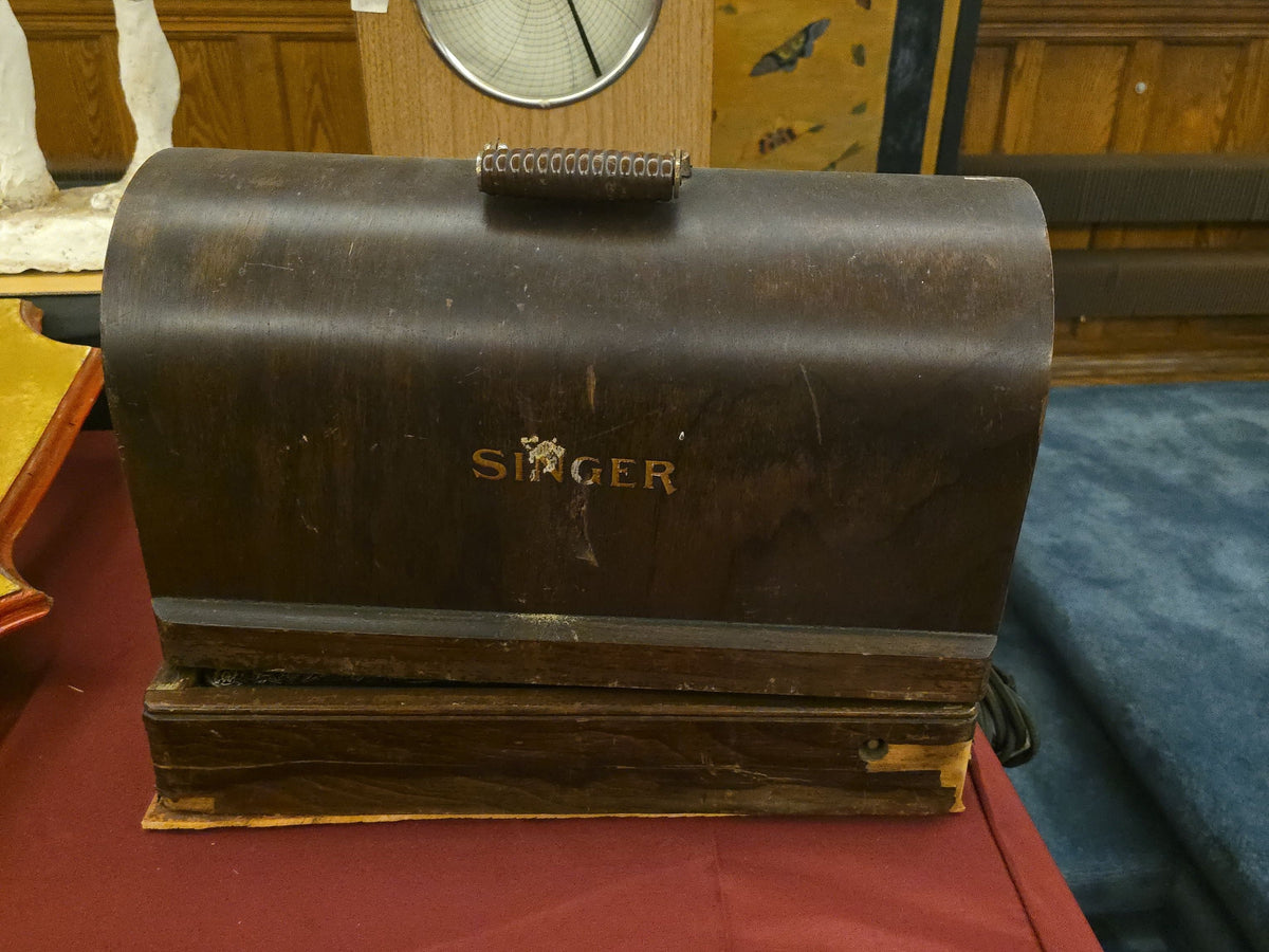 Vintage Singer Electric Portable Sewing Machine in Bentwood Case