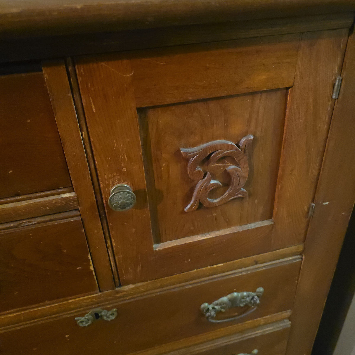 Antique Oak Gentleman's Chest with Hat Cabinet and Key