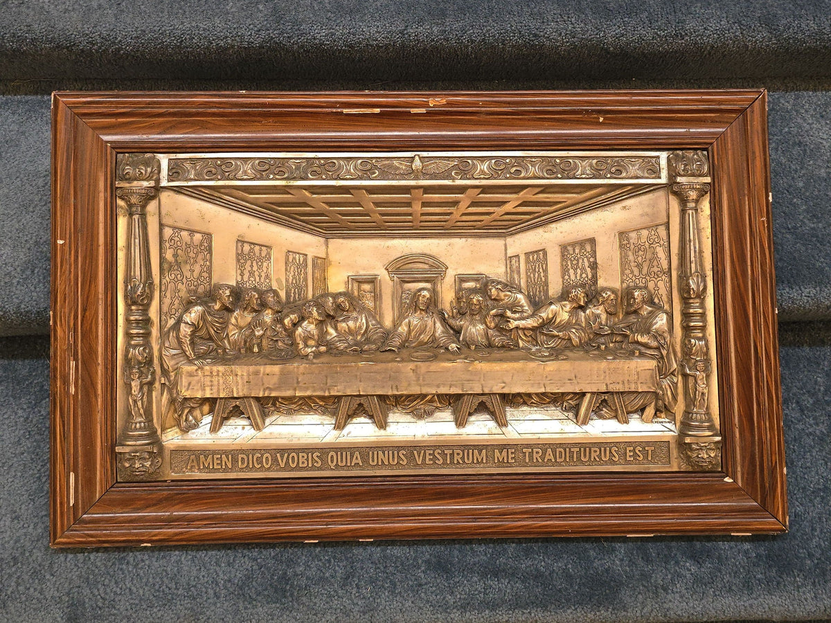 Vintage Framed Last Supper Relief with Latin Inscription "Amen Dico Vobis Quia Unus Vestrum Me Traditurus Est"