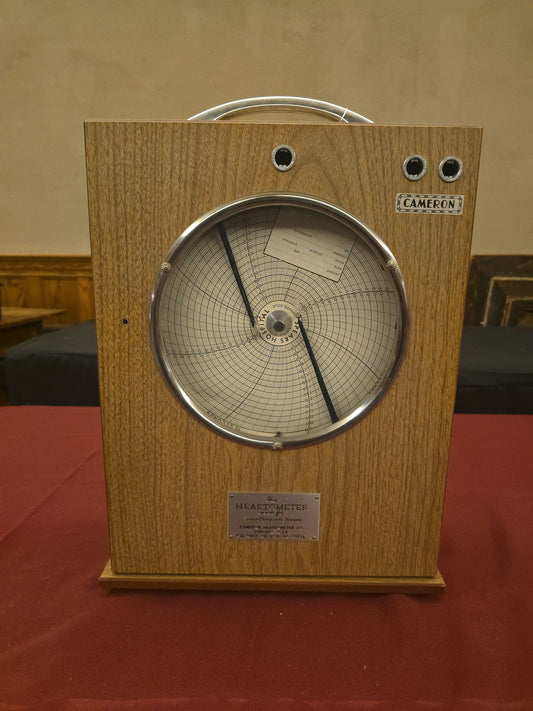 Vintage Cameron Heartometer Chiropractic Medical Device, Serial No. 6550, Made for Spears Chiropractic Hospital, Denver, Colorado, Manufactured by Cameron Heartometer Co., Chicago, Illinois