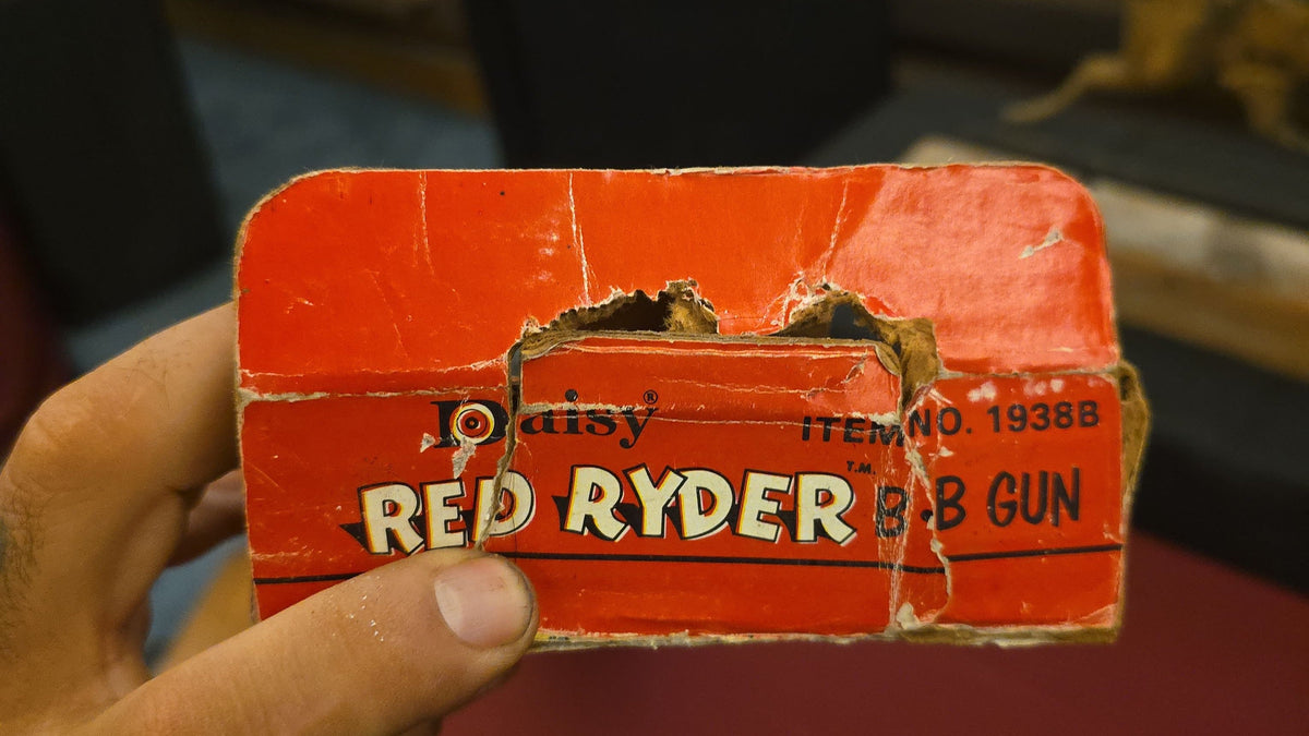 Vintage Daisy Red Ryder B-B Gun, Item No. 1938B, with Original Box