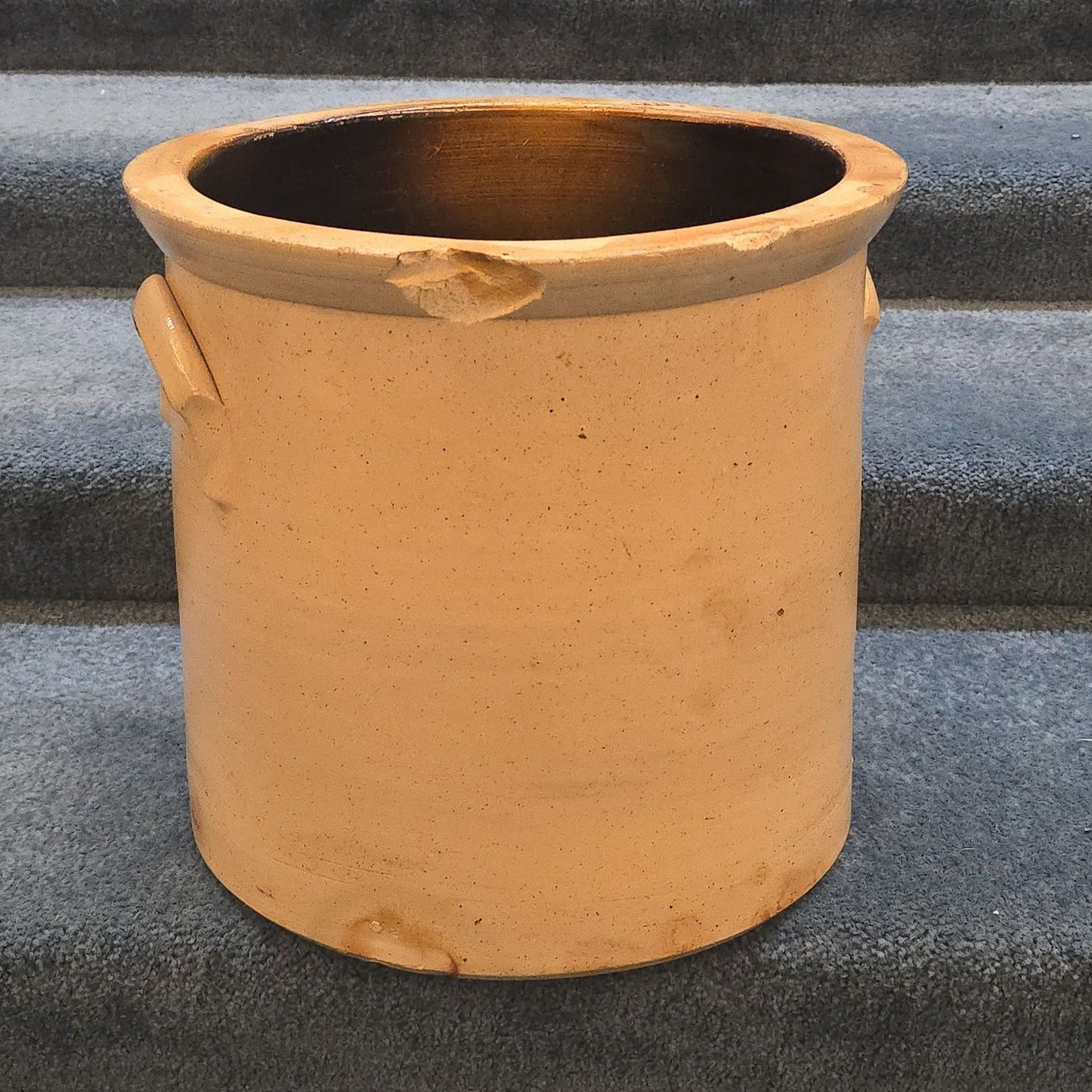 Antique Whites Utica, New York Four-Gallon Stoneware Crock with Cobalt Bird Decoration, Note Damage