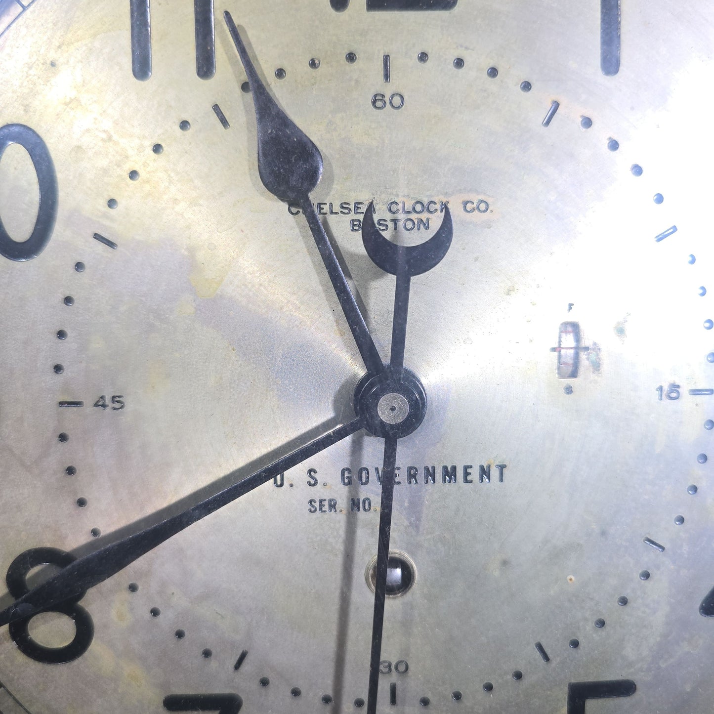 Vintage U.S. Government Ship's Clock in Brass Case with Key, Manufactured by Chelsea Clock Co., Boston, Massachusetts, Serial No. 599500