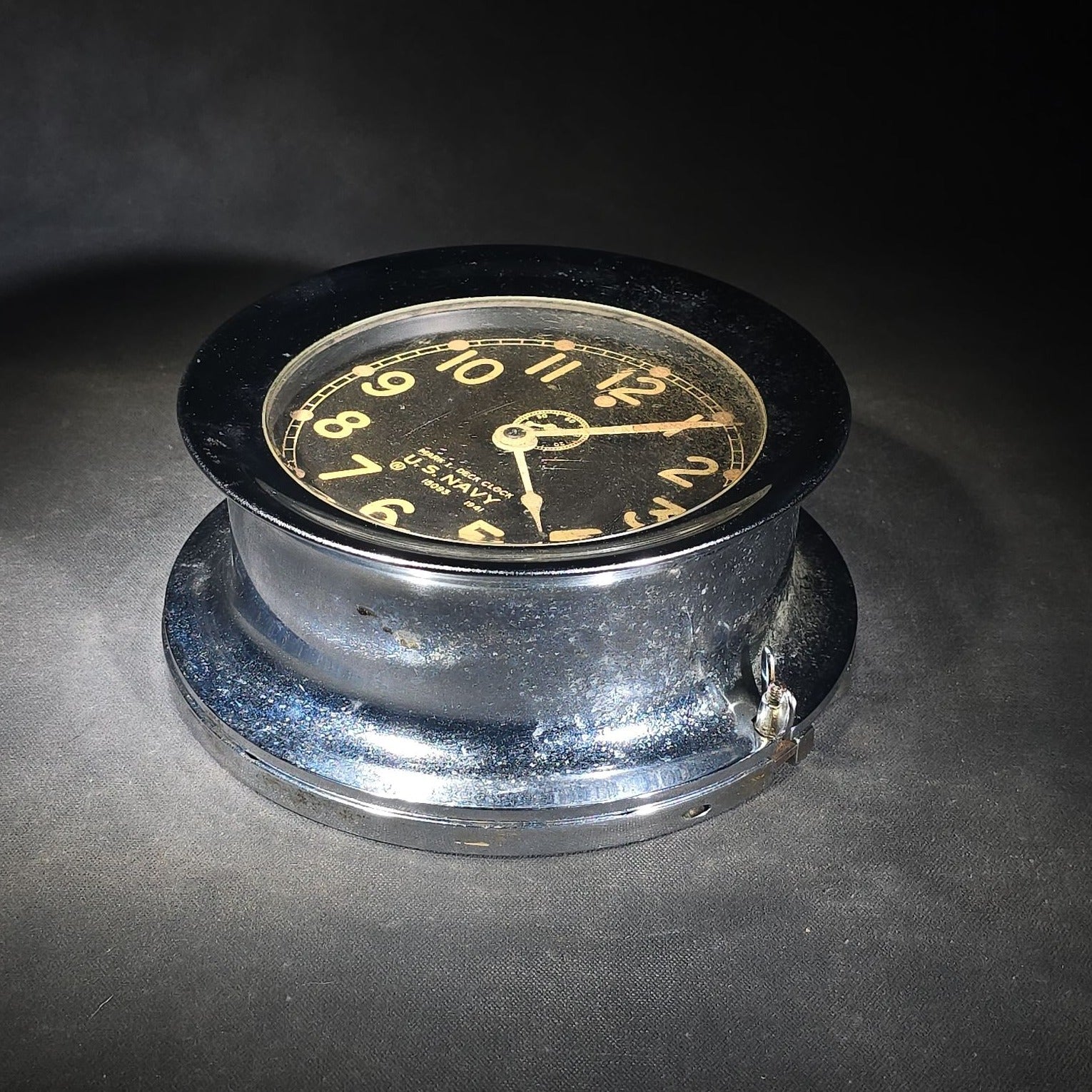 Vintage 1941 Chelsea Mark I U.S. Navy Deck Ship's Clock with Chrome Case, Serial No. 15093, Black Dial with Subsidiary Seconds