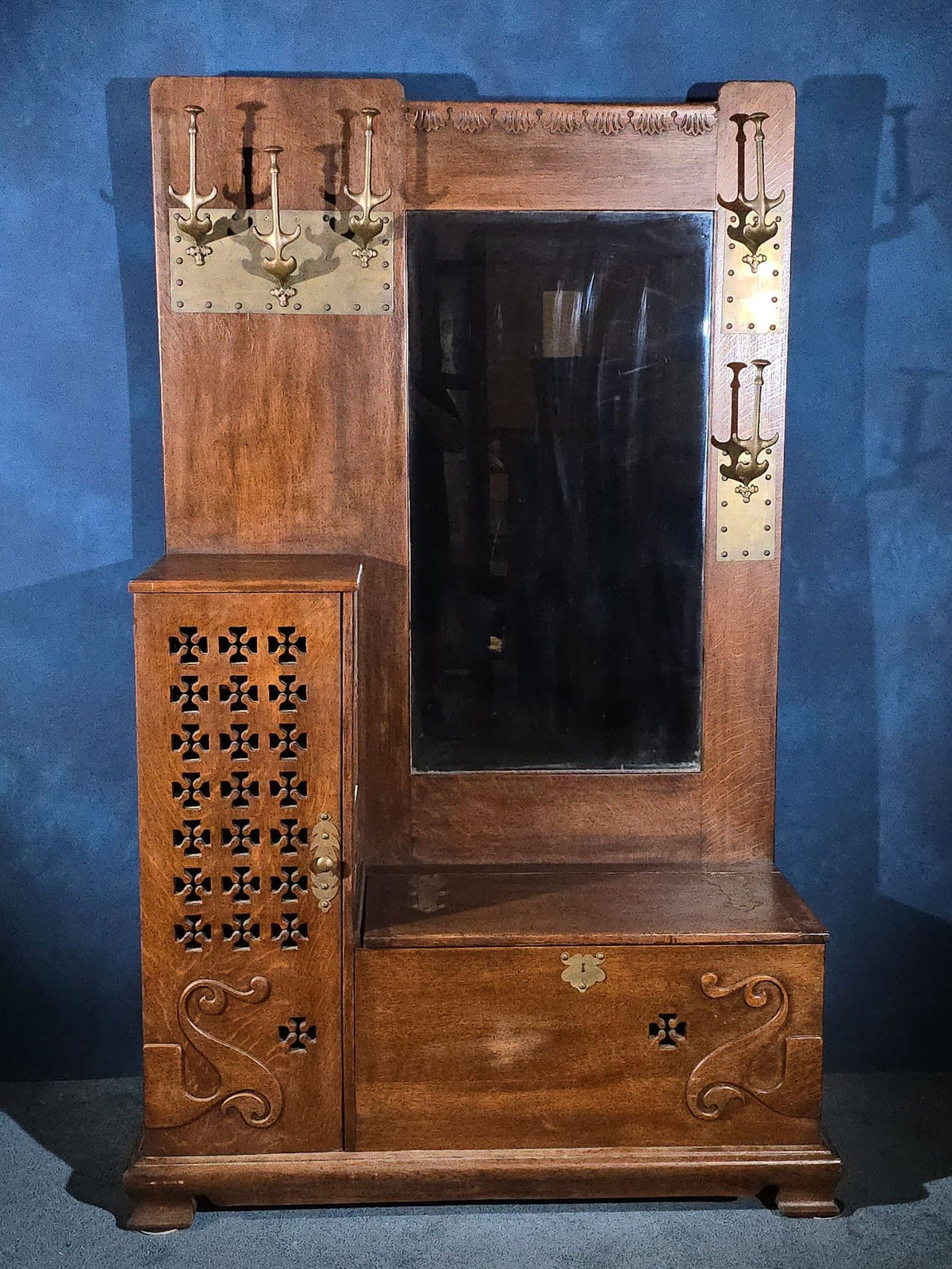 Antique Arts and Crafts Quarter-Sawn Oak Hall Tree with Beveled Mirror, Brass Coat Hooks, Umbrella Cabinet, and Lift-Top Seat