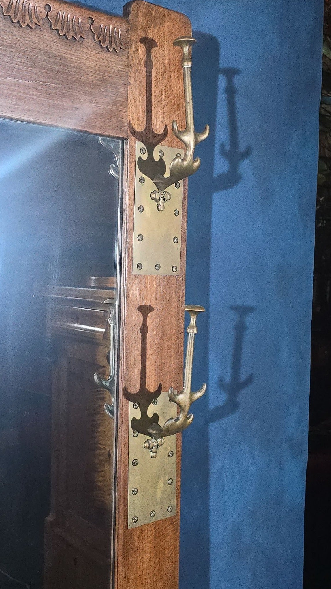 Antique Arts and Crafts Quarter-Sawn Oak Hall Tree with Beveled Mirror, Brass Coat Hooks, Umbrella Cabinet, and Lift-Top Seat
