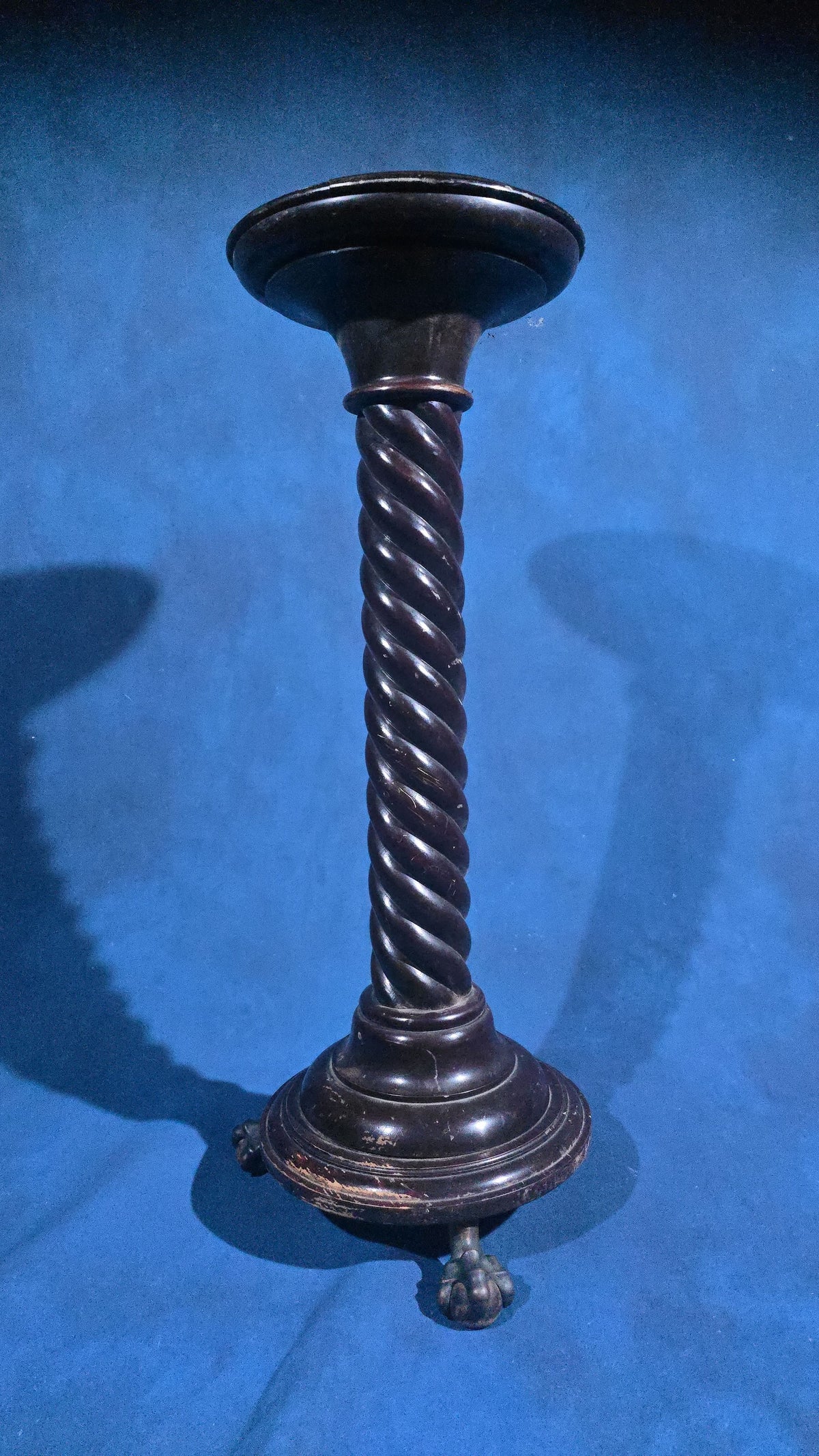 Antique Victorian Spiral-Turned Wooden Pedestal with Claw Feet