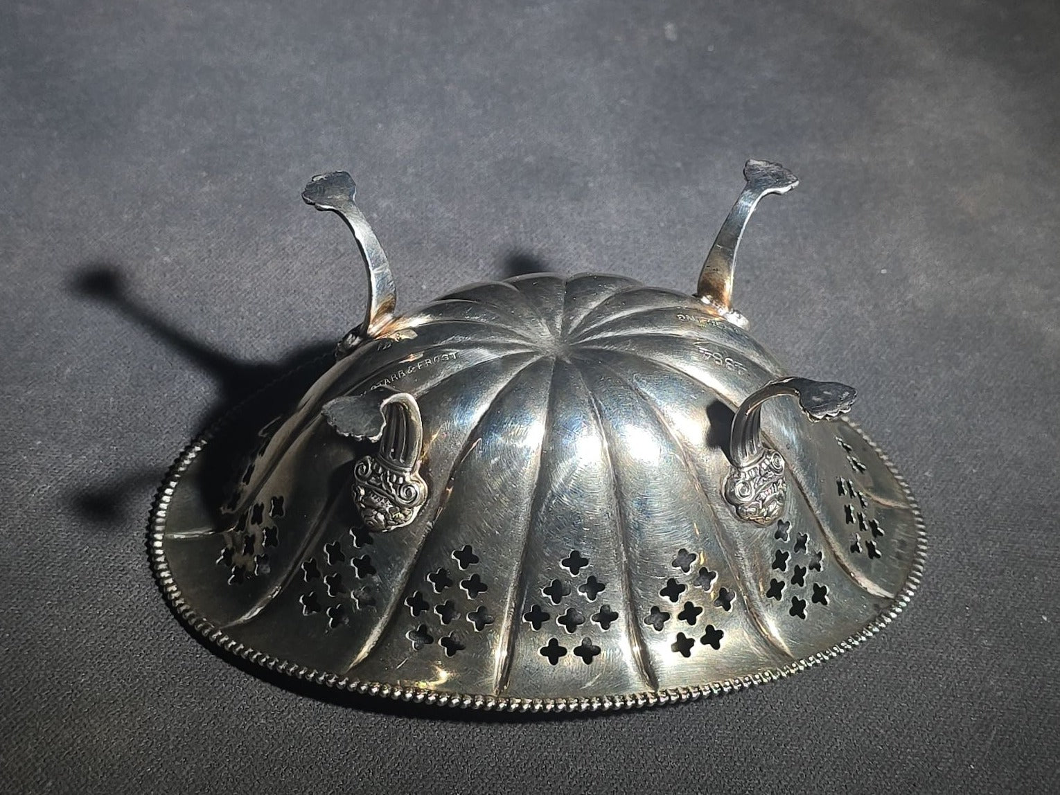 Pair of Antique Sterling Silver Pierced Footed Bowls with Beaded Rims and Paw Feet, Black, Starr & Frost, New York, Pattern 4884