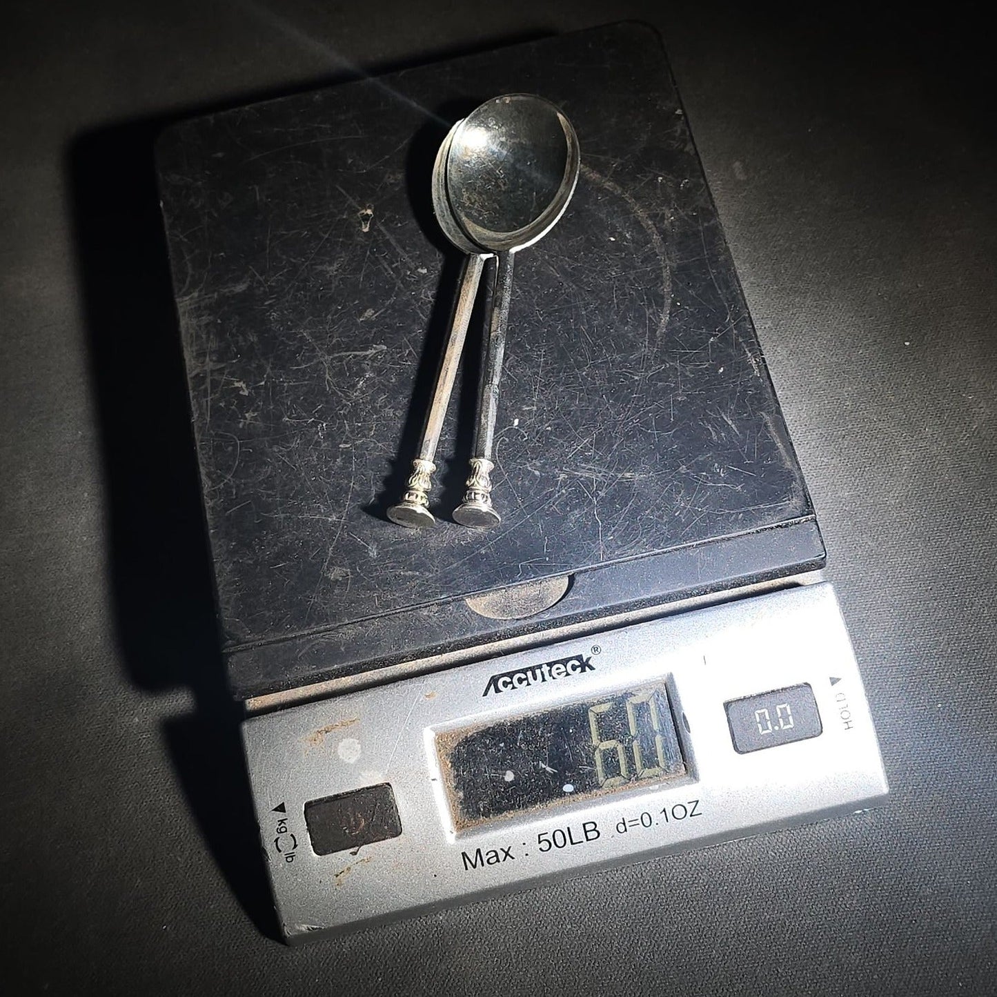 Pair of Antique English Sterling Silver Seal Top Spoons in Fitted Presentation Case, Retailed by Sidney Rambridge, Goldsmith, Salisbury
