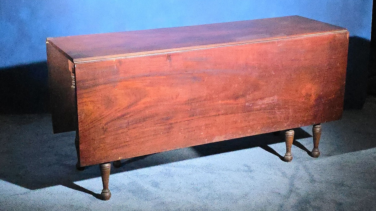 Antique Drop-Leaf Gateleg Table with Turned Legs